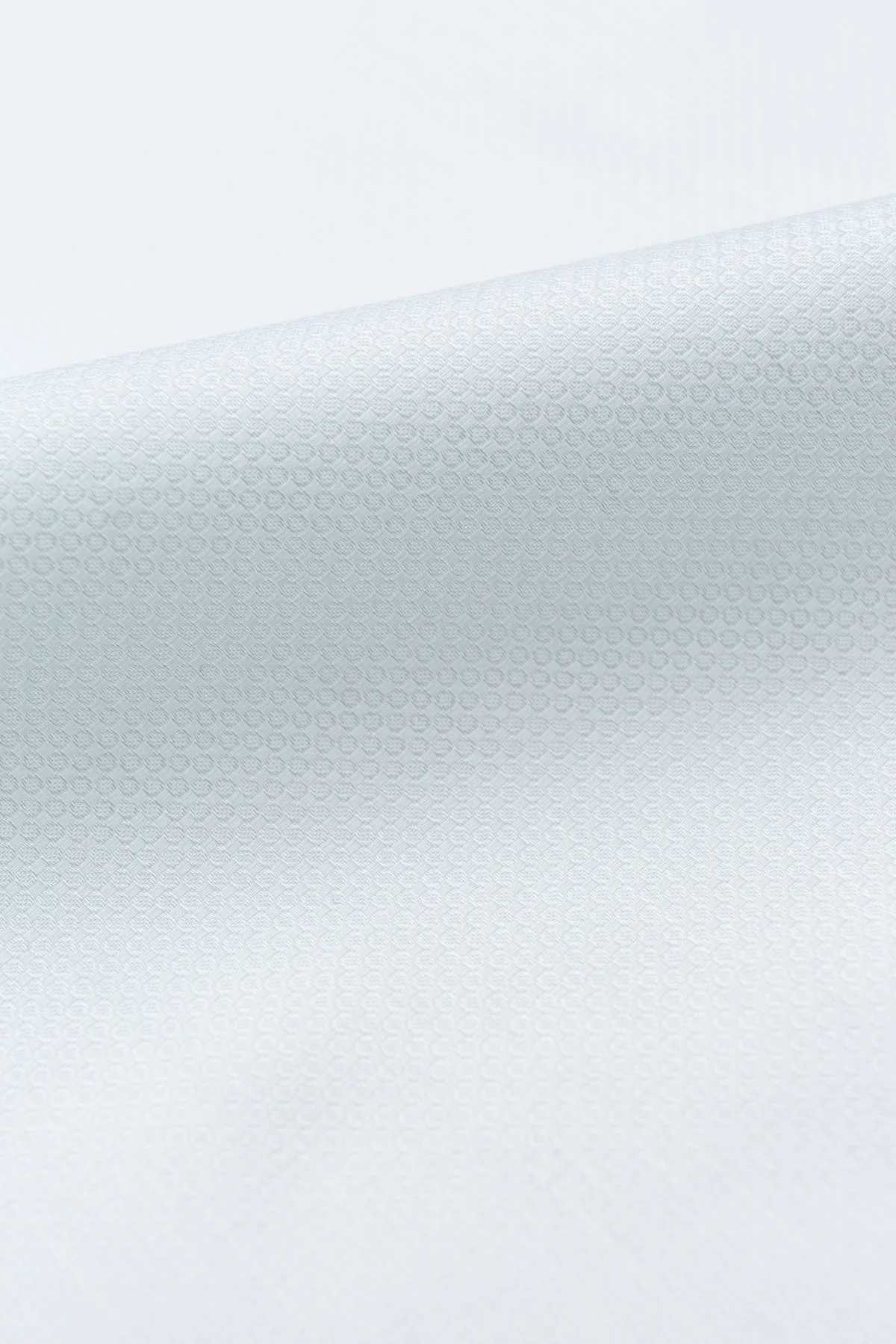 Aviro 80s White Twill Fabric - Image 3